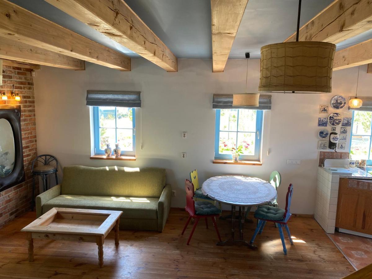 Dom Na Szumiacych Drzew Villa Debina  Buitenkant foto